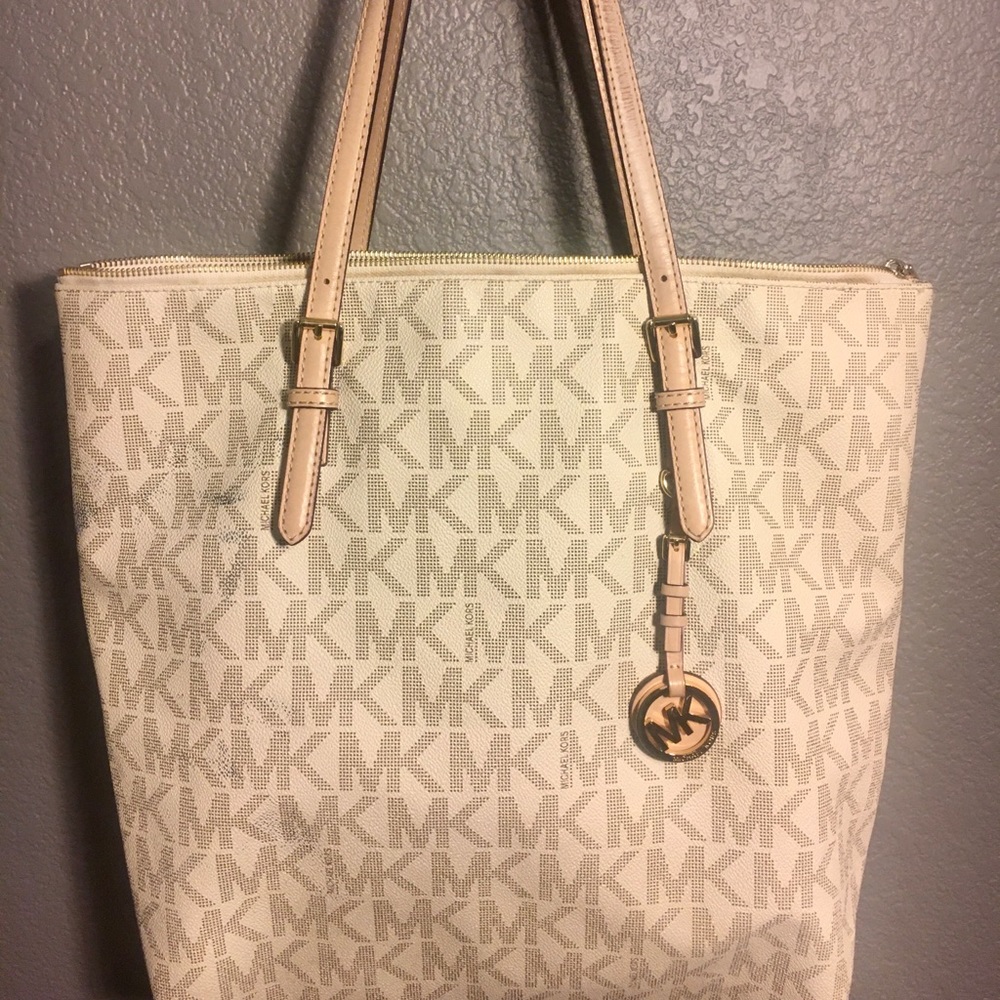 Michael Kors Jet Set Logo Tote Vanilla
